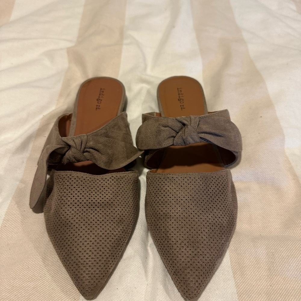 Stylish Brown Bow Mules